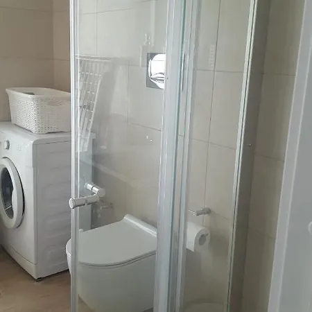 بيت للعطل Quaint Townhouse خليج سانت بول