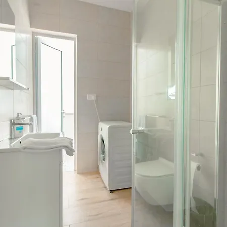 Quaint Townhouse خليج سانت بول