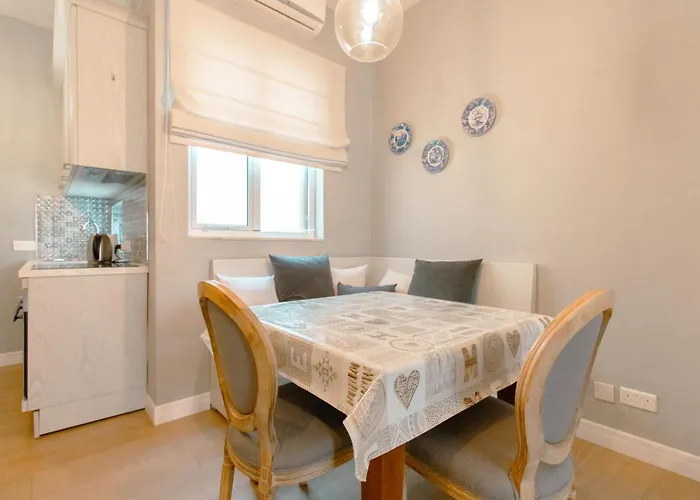 Dom wakacyjny Quaint Townhouse *