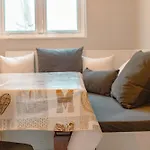 Quaint Townhouse 別荘
